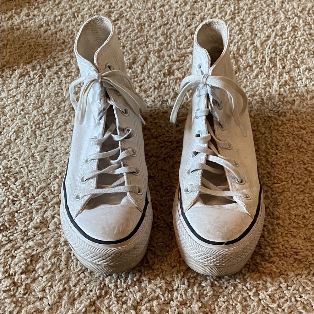 White High-Top Canvas Athletic Sneakers with Black Trim